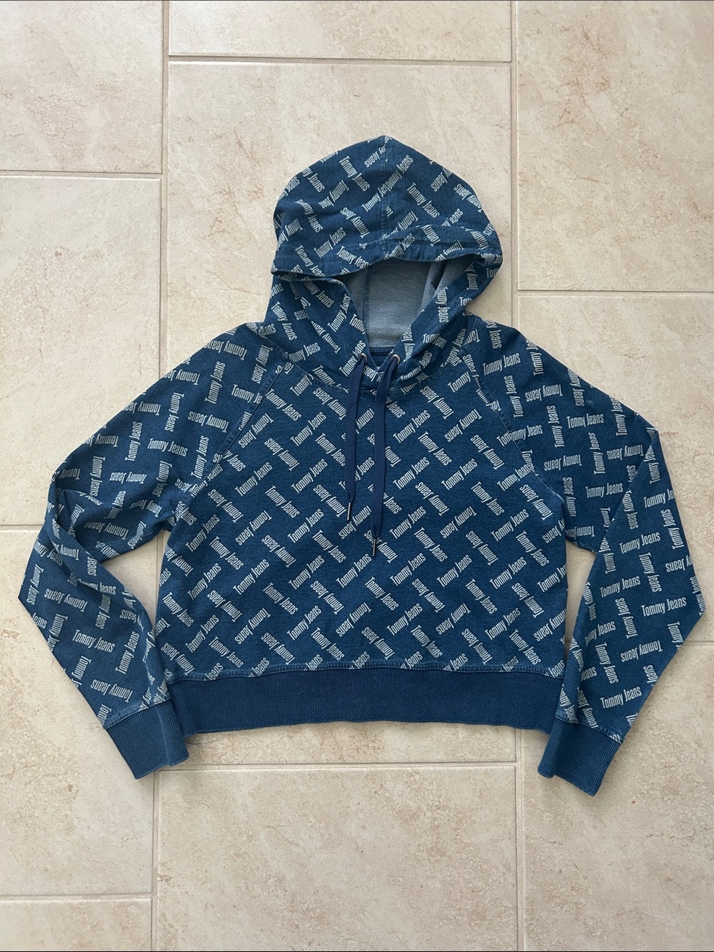 Tommy Jeans Women’s Logo Print Cropped Hoodie
